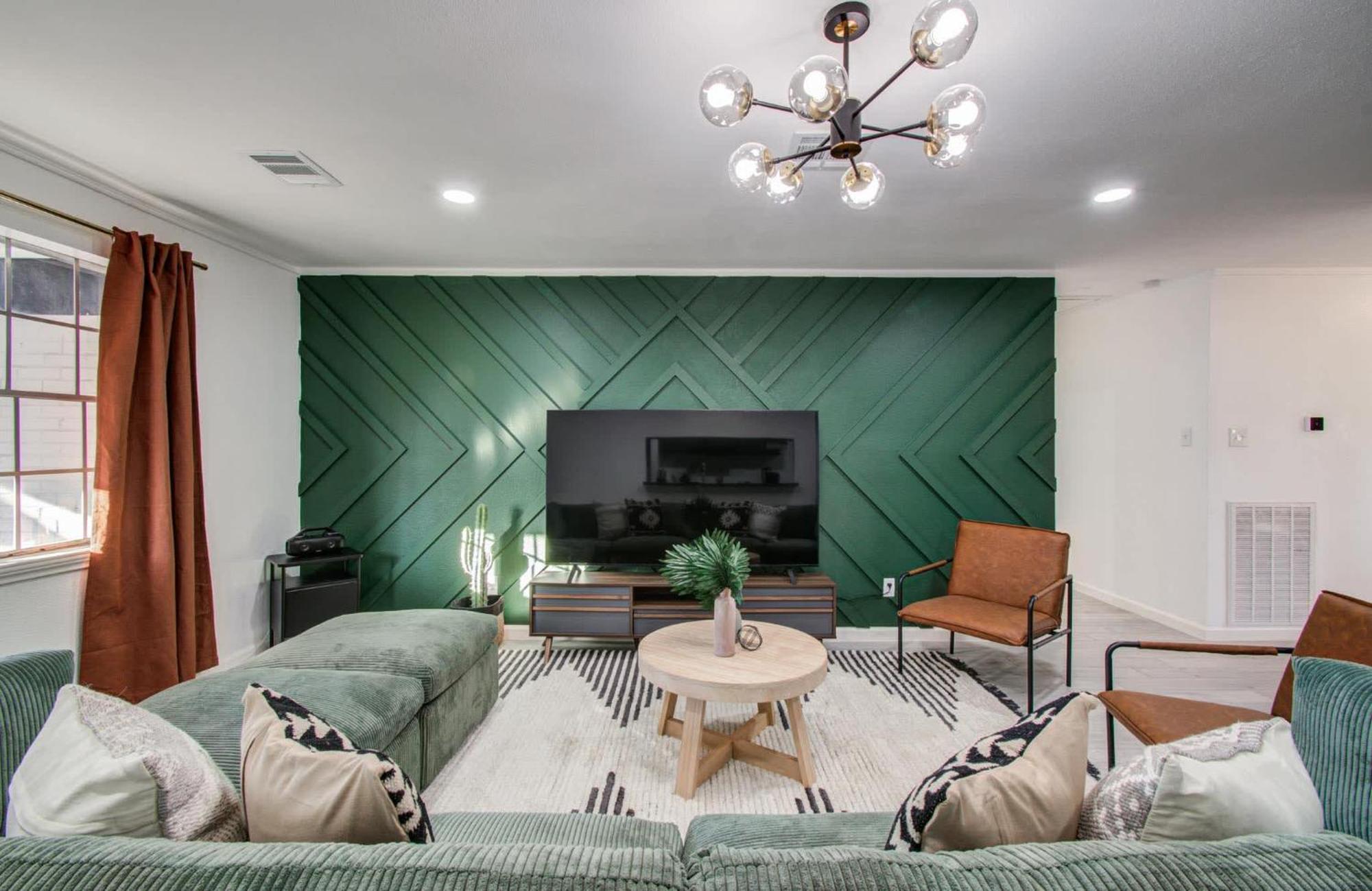 5-bd 2-ba Tranquil Retreat Ft Jacuzzi & Playground Houston