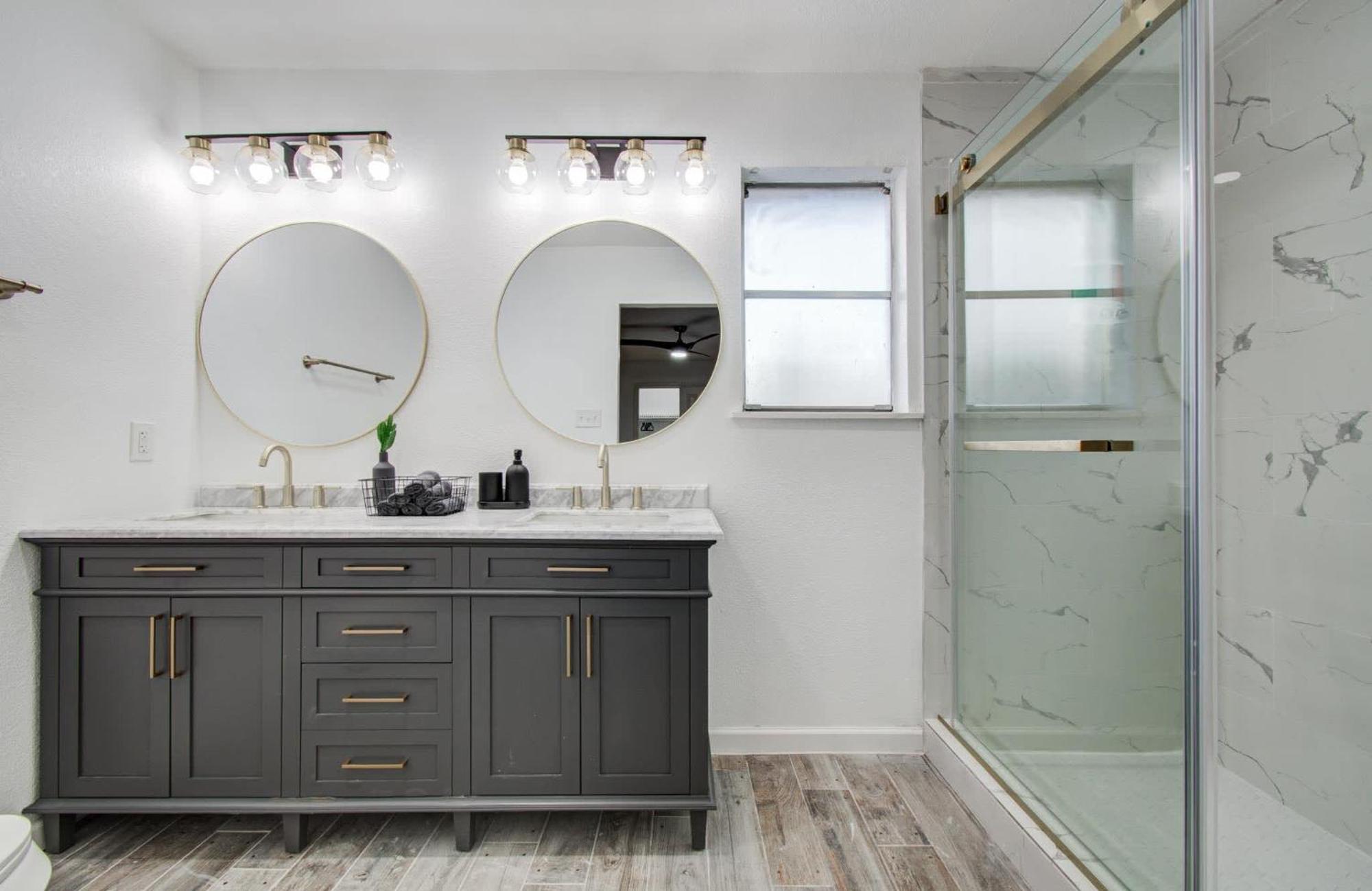 5-bd 2-ba Tranquil Retreat Ft Jacuzzi & Playground *