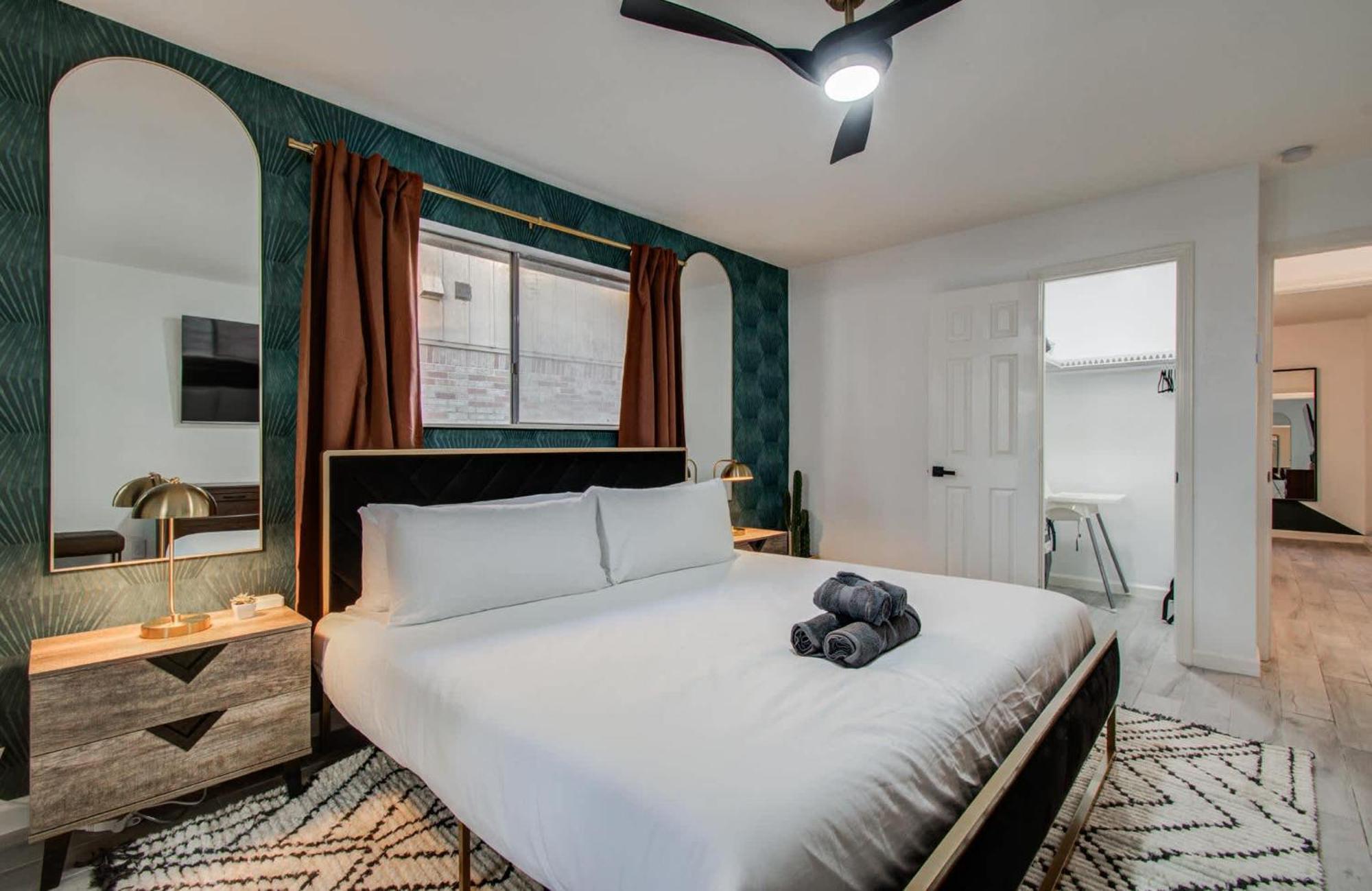 Holiday home 5-bd 2-ba Tranquil Retreat Ft Jacuzzi & Playground Houston